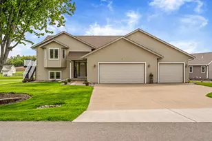 21563 Wolfe Run Ln, Galesville, WI 54630 - Photo 2