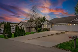 21312 Barbara Ln, Galesville, WI 54630 - Photo 2