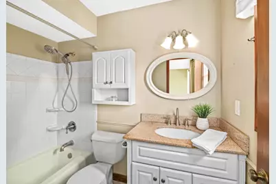 4395 S Delphine Dr, New Berlin, WI 53151 - Photo 20