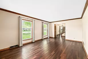 4395 S Delphine Dr, New Berlin, WI 53151 - Photo 10