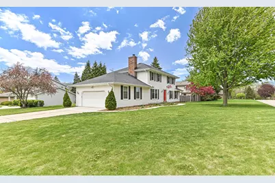 4395 S Delphine Dr, New Berlin, WI 53151 - Photo 2