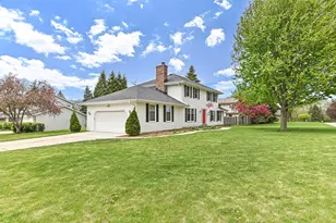 4395 S Delphine Dr, New Berlin, WI 53151 - Photo 2