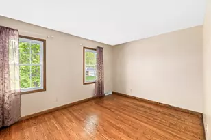 4395 S Delphine Dr, New Berlin, WI 53151 - Photo 16