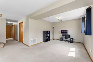 305 Mallard Dr, Holmen, WI 54636 - Photo 22