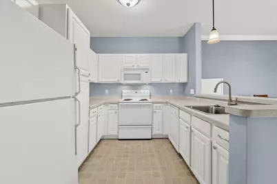 2720  Northview Rd #32, Waukesha, WI 53188 - Photo 8