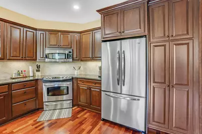 19125  Thomson Dr #101, Brookfield, WI 53045 - Photo 10
