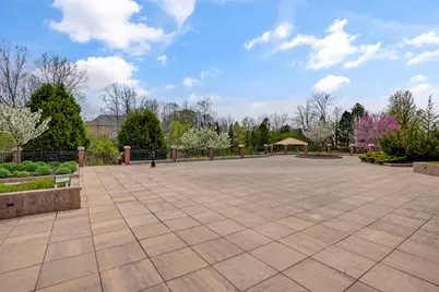 19125  Thomson Dr #101, Brookfield, WI 53045 - Photo 28