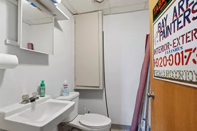 2204 N Rapids Rd, Manitowoc, WI 54220 - Photo 12