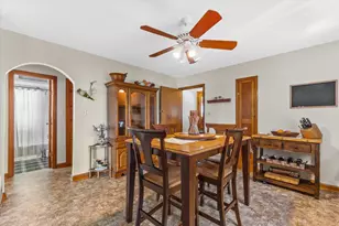 8842 S Chicago Rd, Oak Creek, WI 53154 - Photo 4