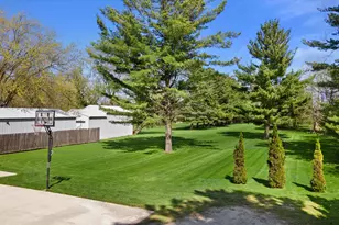 8842 S Chicago Rd, Oak Creek, WI 53154 - Photo 36