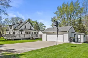 8842 S Chicago Rd, Oak Creek, WI 53154 - Photo 34