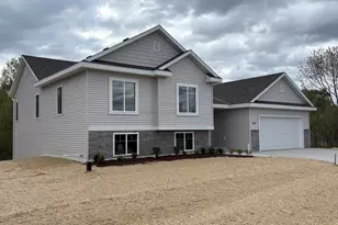 267 Cardinal Dr, Sullivan, WI 53178 - Photo 12