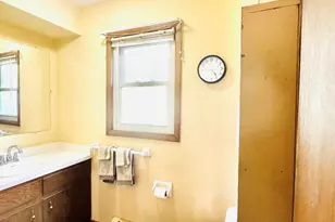 W360N7532 Thomas Dr, Oconomowoc, WI 53066 - Photo 16