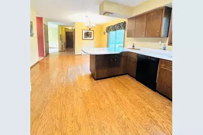 W360N7532  Thomas Dr, Lac La Belle, WI 53066 - Photo 12