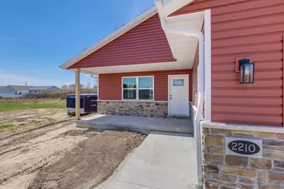 2210 S 19th St, Manitowoc, WI 54220 - Photo 4