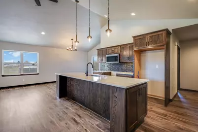 2210 S 19th St, Manitowoc, WI 54220 - Photo 12