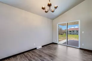 2210 S 19th St, Manitowoc, WI 54220 - Photo 18