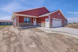 2210 S 19th St, Manitowoc, WI 54220 - Photo 2