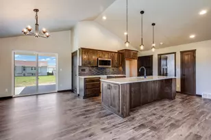 2210 S 19th St, Manitowoc, WI 54220 - Photo 8