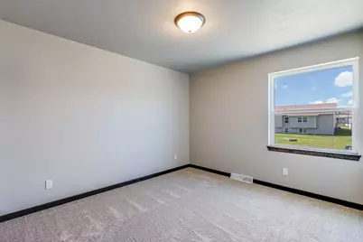 2210 S 19th St, Manitowoc, WI 54220 - Photo 26