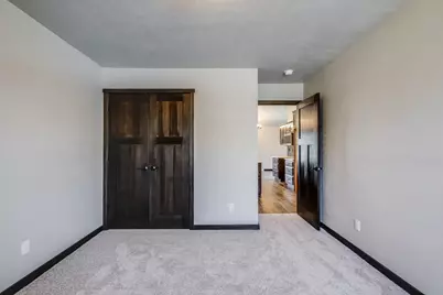 2210 S 19th St, Manitowoc, WI 54220 - Photo 30