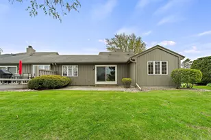 2314 W Dickinson Ct, Mequon, WI 53092 - Photo 24