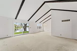 2314 W Dickinson Ct, Mequon, WI 53092 - Photo 10