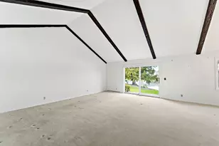 2314 W Dickinson Ct, Mequon, WI 53092 - Photo 6
