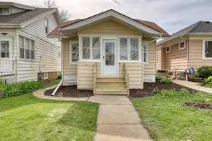 2117 S 77th St, West Allis, WI 53219 - Photo 2