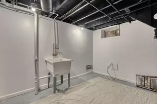 2117 S 77th St, West Allis, WI 53219 - Photo 18