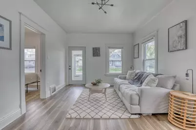 2117 S 77th St, West Allis, WI 53219 - Photo 10