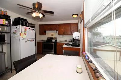 5829 S New York Ave, Cudahy, WI 53110 - Photo 8