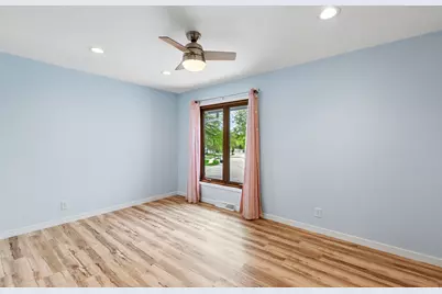 820  Crestwood Dr, Waukesha, WI 53188 - Photo 24