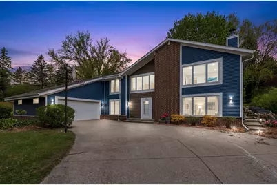 820  Crestwood Dr, Waukesha, WI 53188 - Photo 34