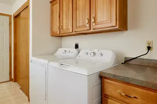 W265N6770 Yarotta Cir, Lisbon, WI 53089 - Photo 24