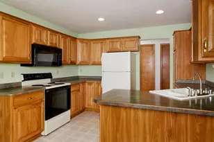 W265N6770 Yarotta Cir, Lisbon, WI 53089 - Photo 12
