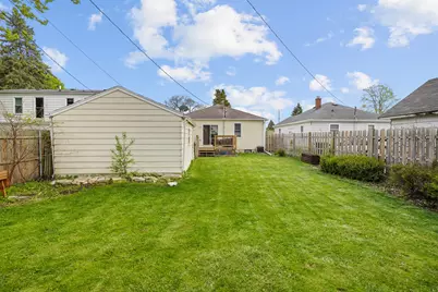 2704  Dwight St, Racine, WI 53403 - Photo 28