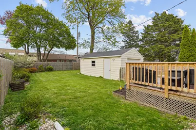 2704  Dwight St, Racine, WI 53403 - Photo 26