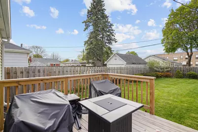 2704  Dwight St, Racine, WI 53403 - Photo 24