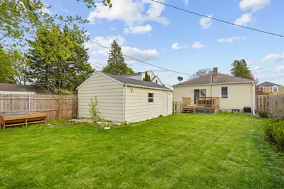 2704  Dwight St, Racine, WI 53403 - Photo 2