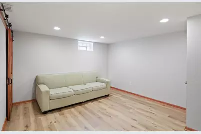 2704  Dwight St, Racine, WI 53403 - Photo 18