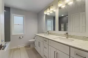 1237 Virginia St, Racine, WI 53405 - Photo 12