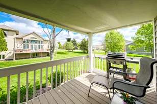 W264N2062 Deer Haven Ct, Pewaukee, WI 53072 - Photo 24