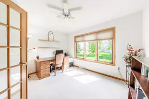 W264N2062 Deer Haven Ct, Pewaukee, WI 53072 - Photo 10