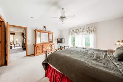 W264N2062  Deer Haven Ct Unit #1, Pewaukee, WI 53072 - Photo 12