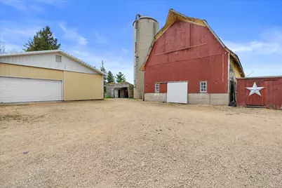 W9650  Creek Rd, Darien, WI 53114 - Photo 42