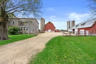 W9650 Creek Rd, Darien, WI 53114 - Photo 50