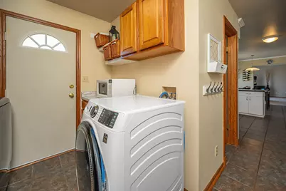 N75W23408 N Ridgeview Cir, Sussex, WI 53089 - Photo 14