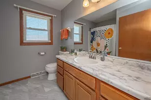 N75W23408 N Ridgeview Cir, Sussex, WI 53089 - Photo 18