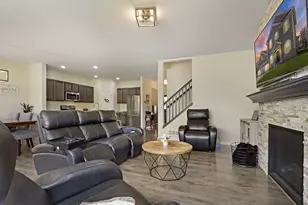 4542 La Salle St, Racine, WI 53402 - Photo 12